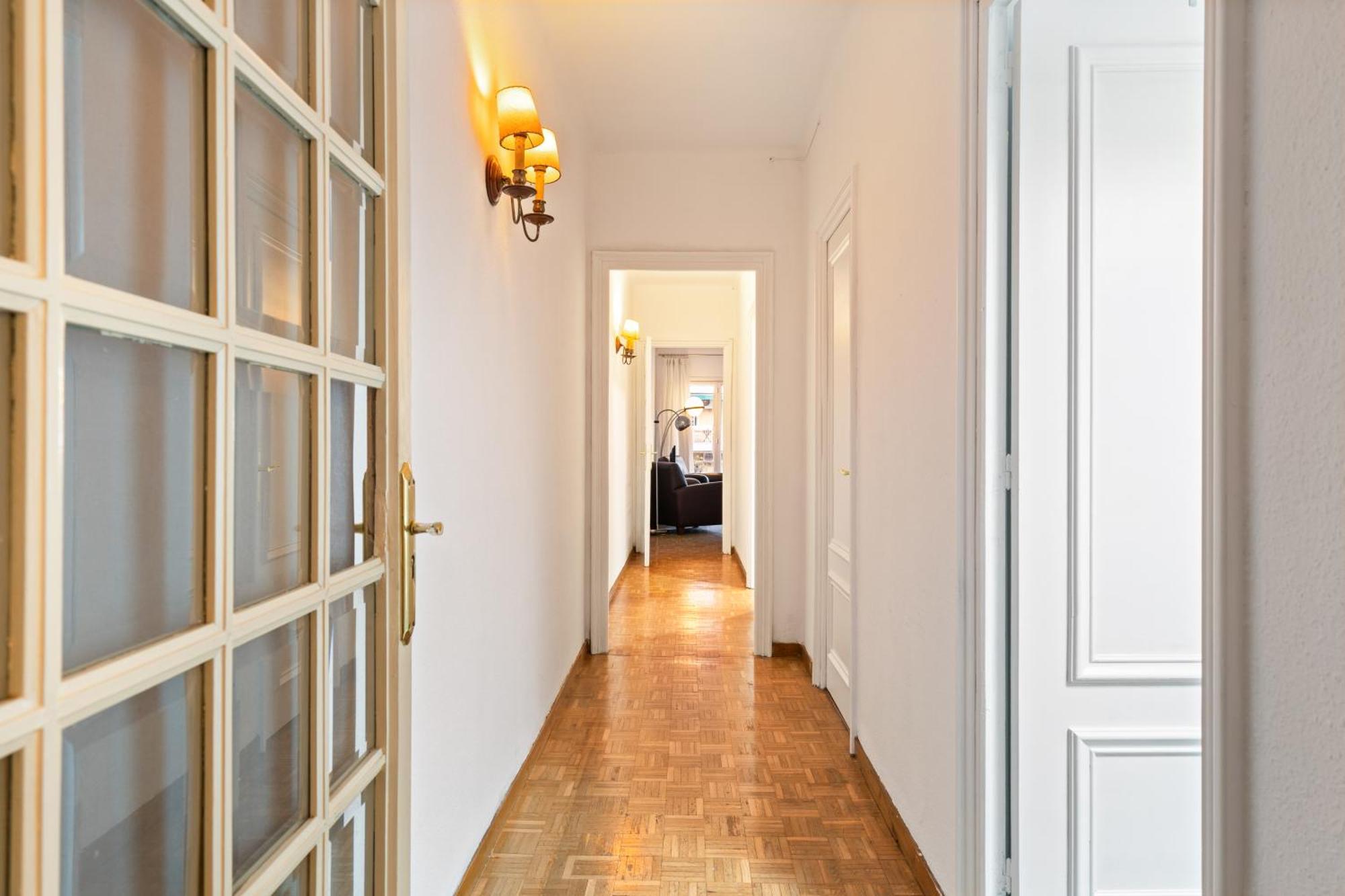 Stunning 5br With Sagrada Familia Views *