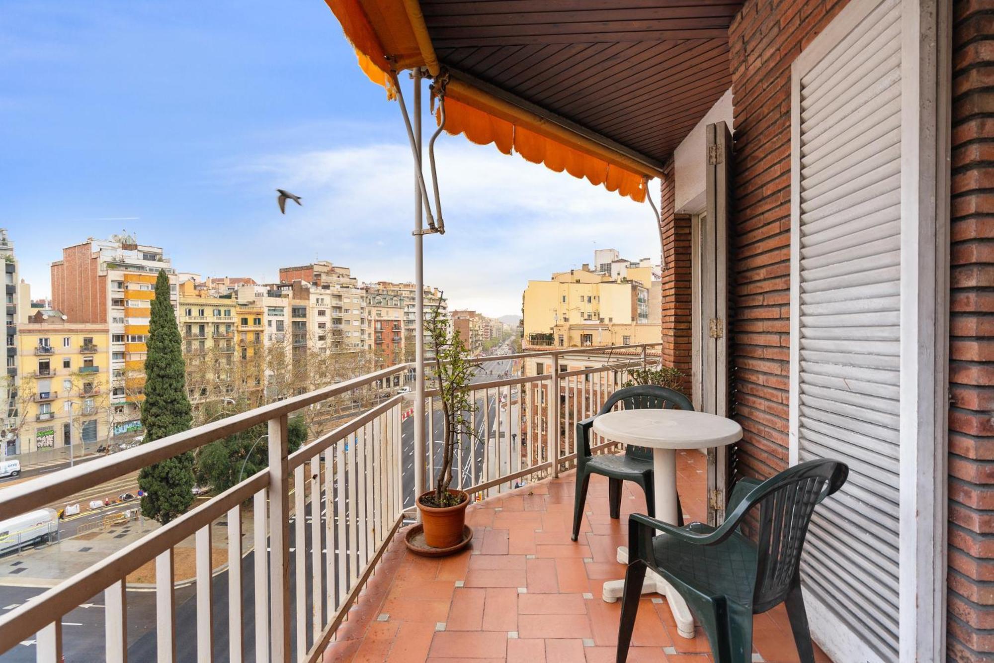 Stunning 5br With Sagrada Familia Views Appartement