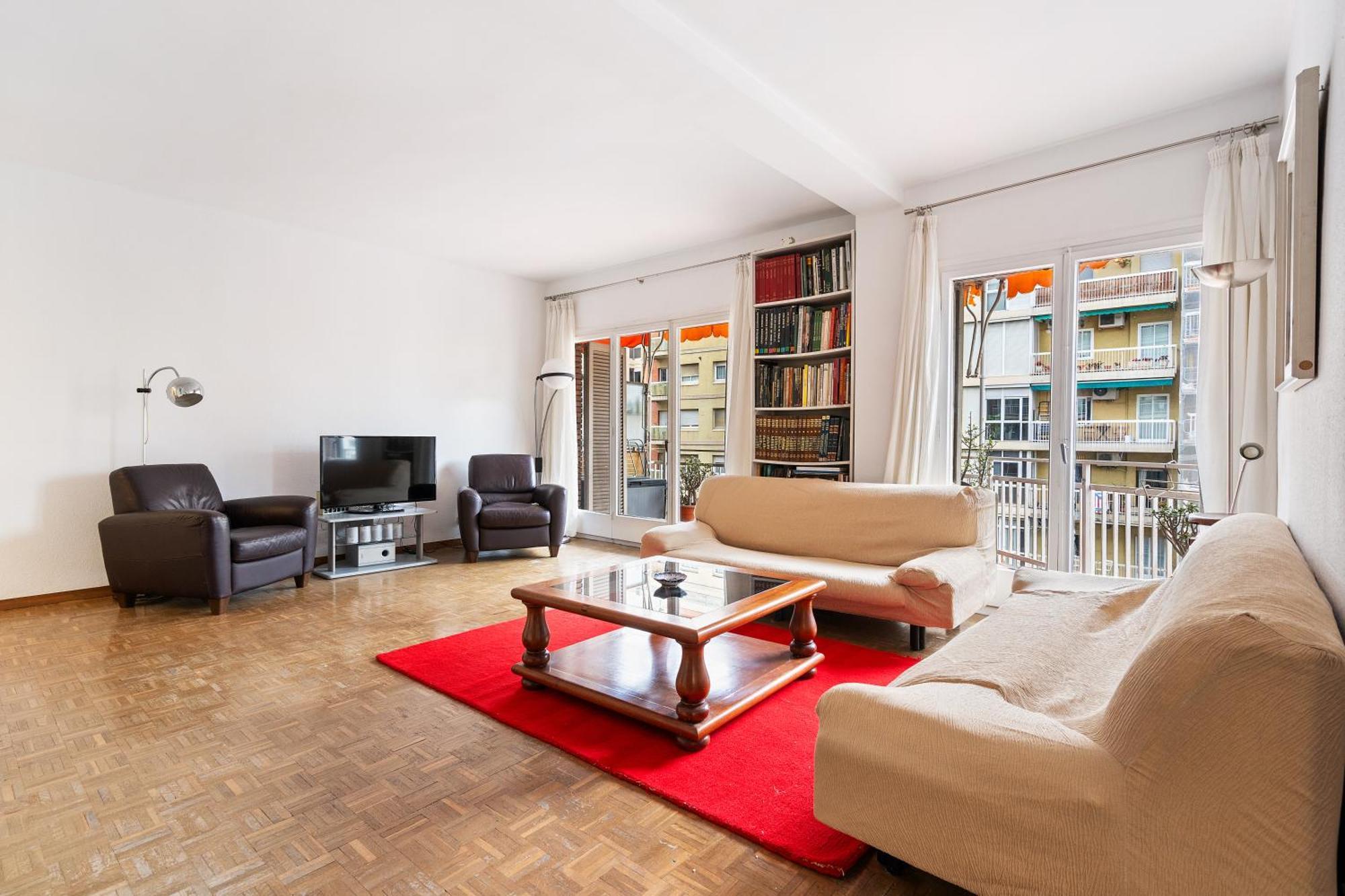 Stunning 5br With Sagrada Familia Views *