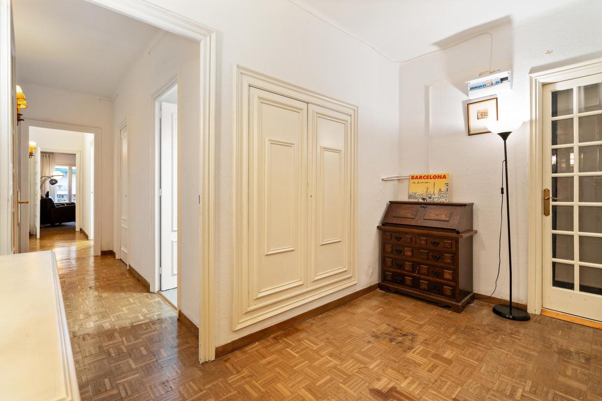 Stunning 5br With Sagrada Familia Views Apartamento